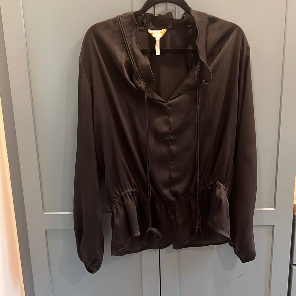 Laundry b-neck black blouse - Picture 1 of 6